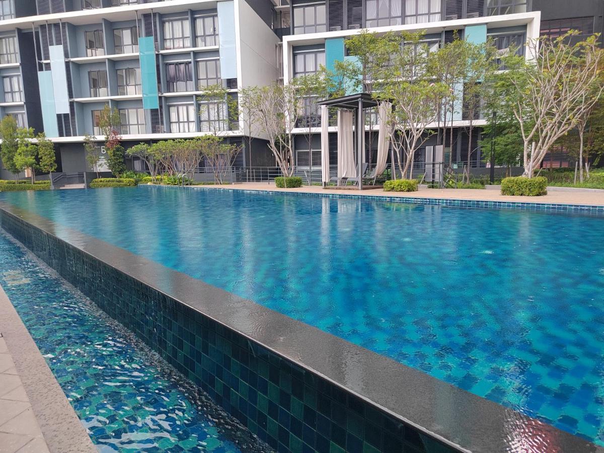 Studio Suite Homestay Klia Sepang Eksteriør billede