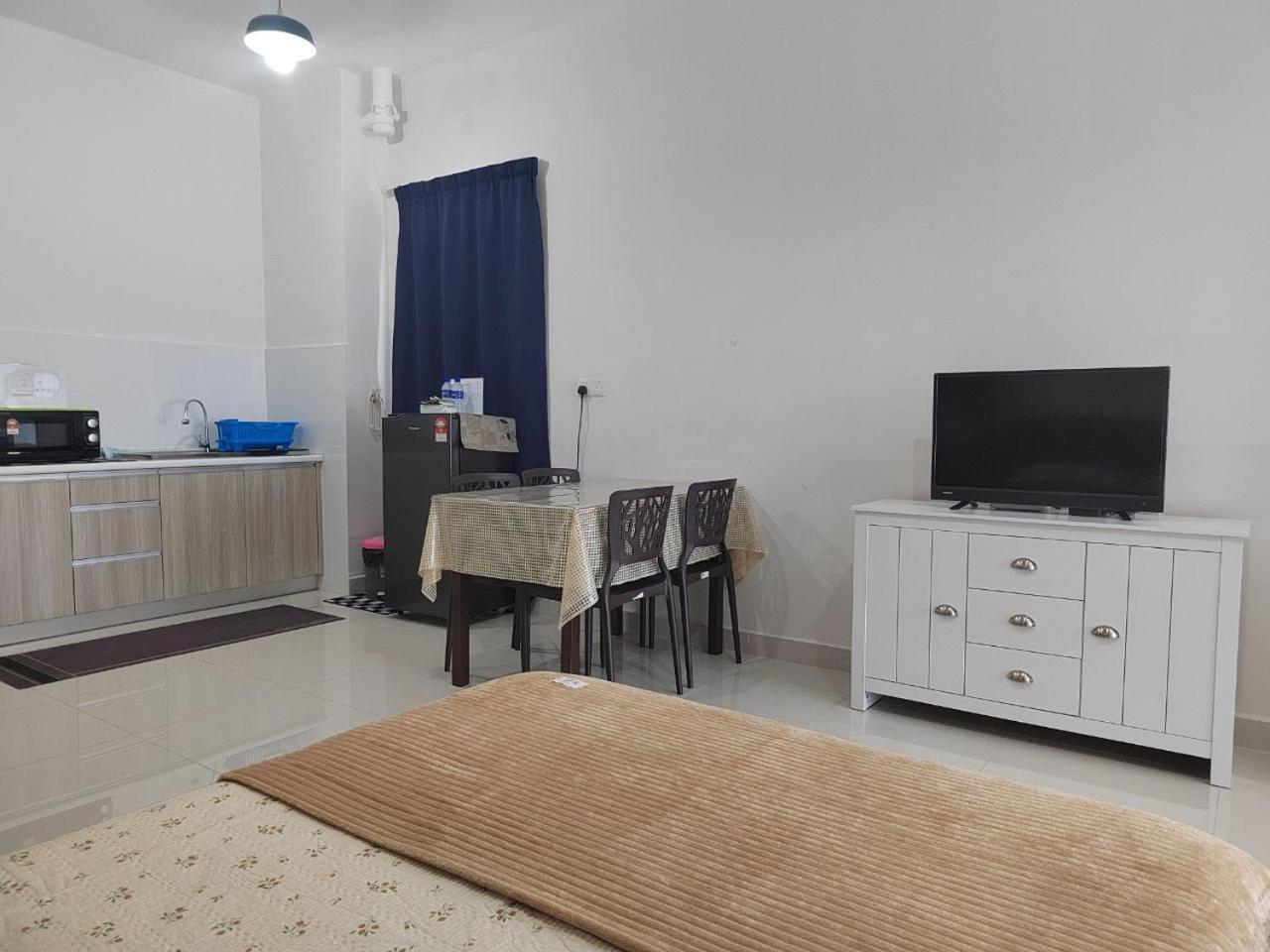 Studio Suite Homestay Klia Sepang Eksteriør billede