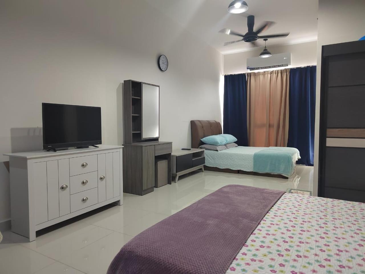 Studio Suite Homestay Klia Sepang Eksteriør billede